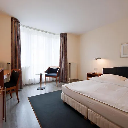 호텔 Gartenhotel Luisental 4*